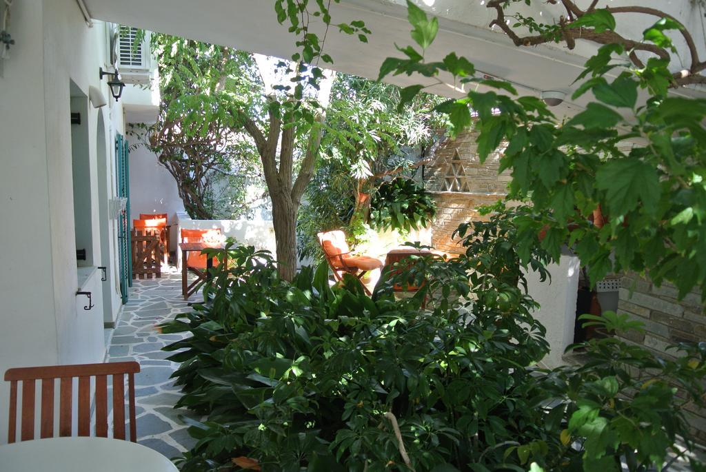 Meltemi Aparthotel Batsi  Bagian luar foto