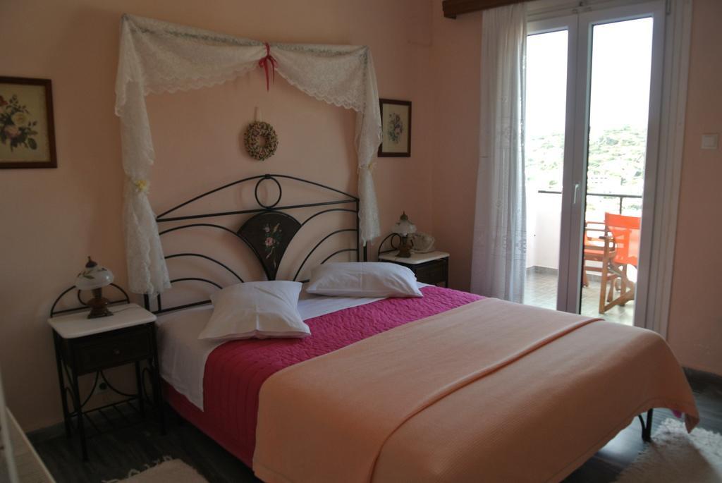 Meltemi Aparthotel Batsi  Bagian luar foto